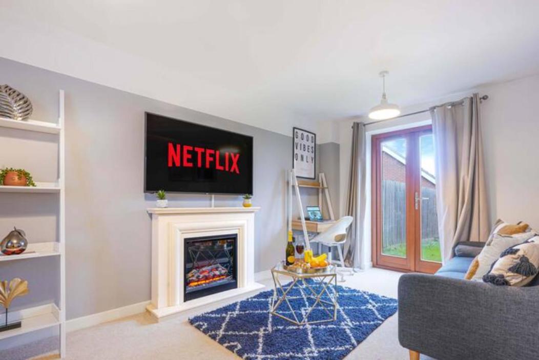 Broughton House With Free Parking, Balcony, Fast Wifi And Smart Tv With Netflix By Yoko Property Milton Keynes Ngoại thất bức ảnh